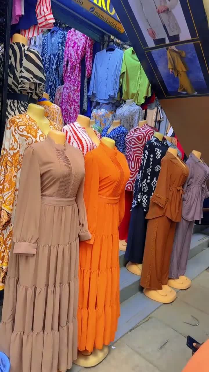 Video ya Abaya Collection: Abaya za rangi mbalimbali